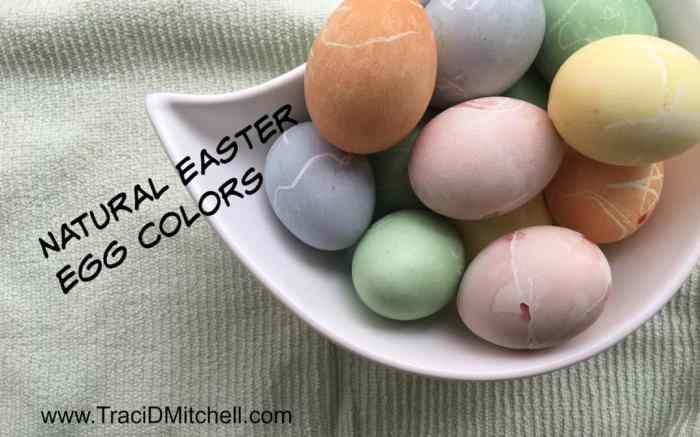 Natural food coloring eggs